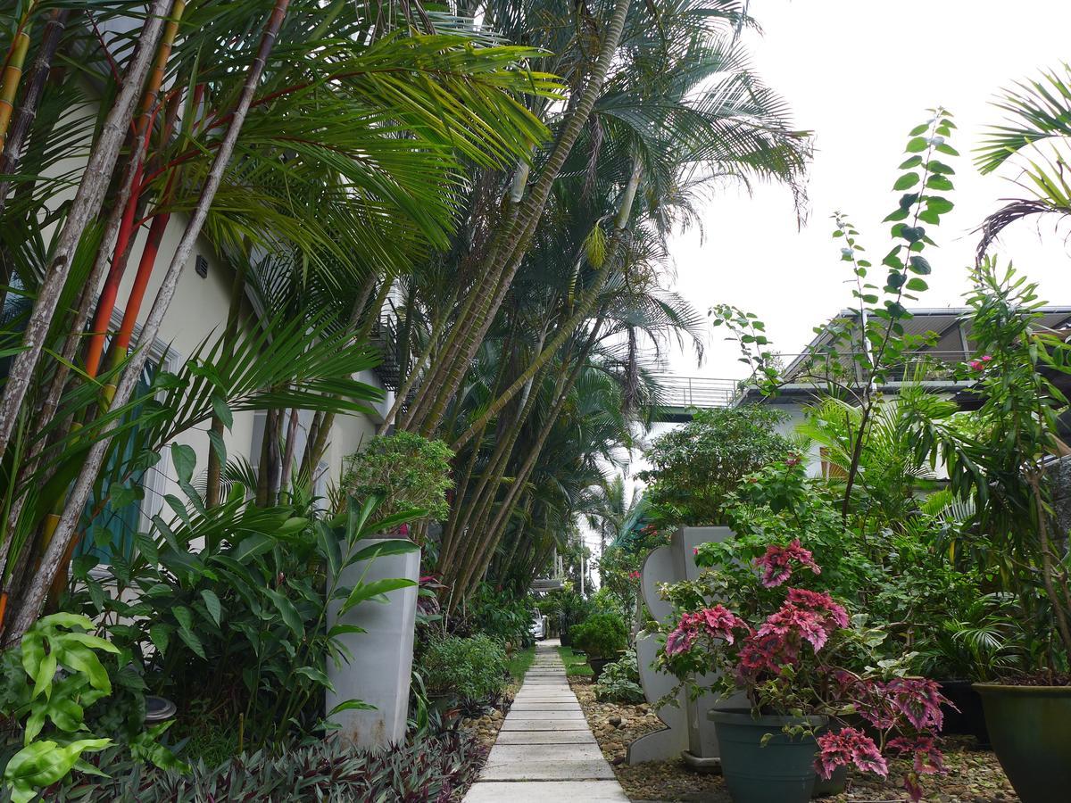 Wesberly Apartments Kuching Exterior photo