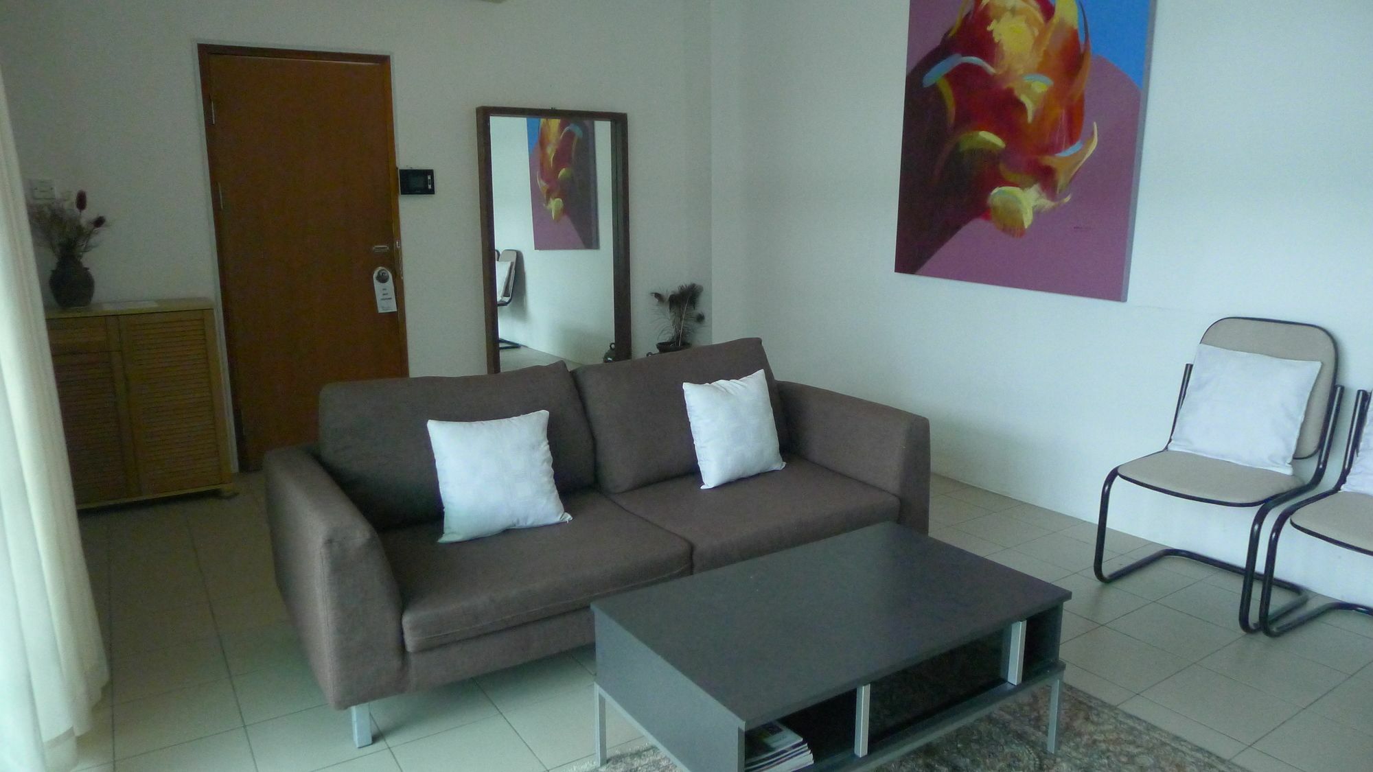 Wesberly Apartments Kuching Exterior photo