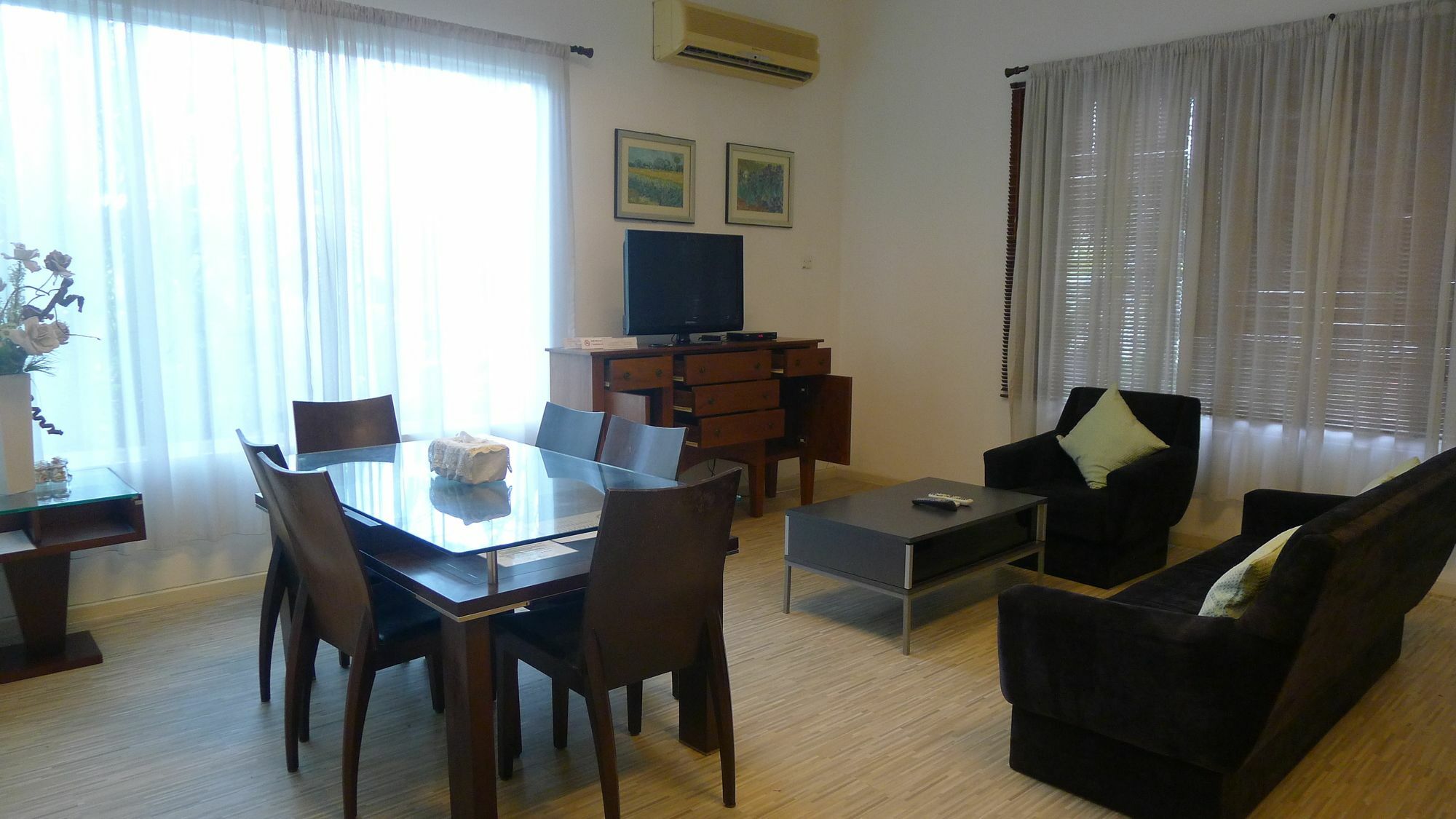 Wesberly Apartments Kuching Exterior photo